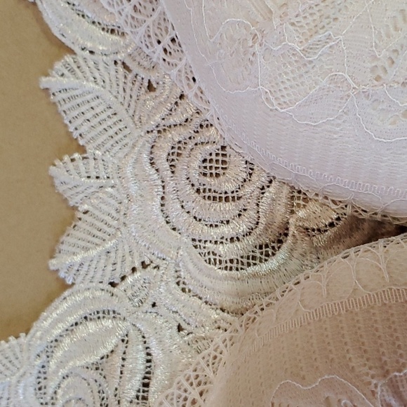 Floral Lace bra adjustable straps jewel closure 42 - Picture 3 of 8